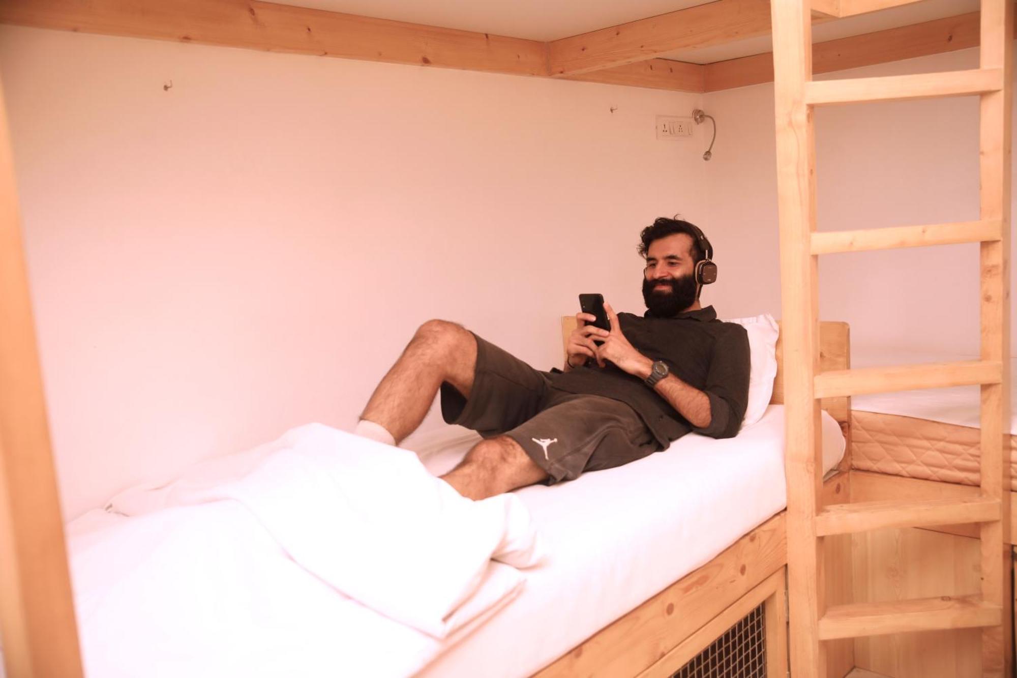 Nap Manor Hostels Mumbai Eksteriør bilde