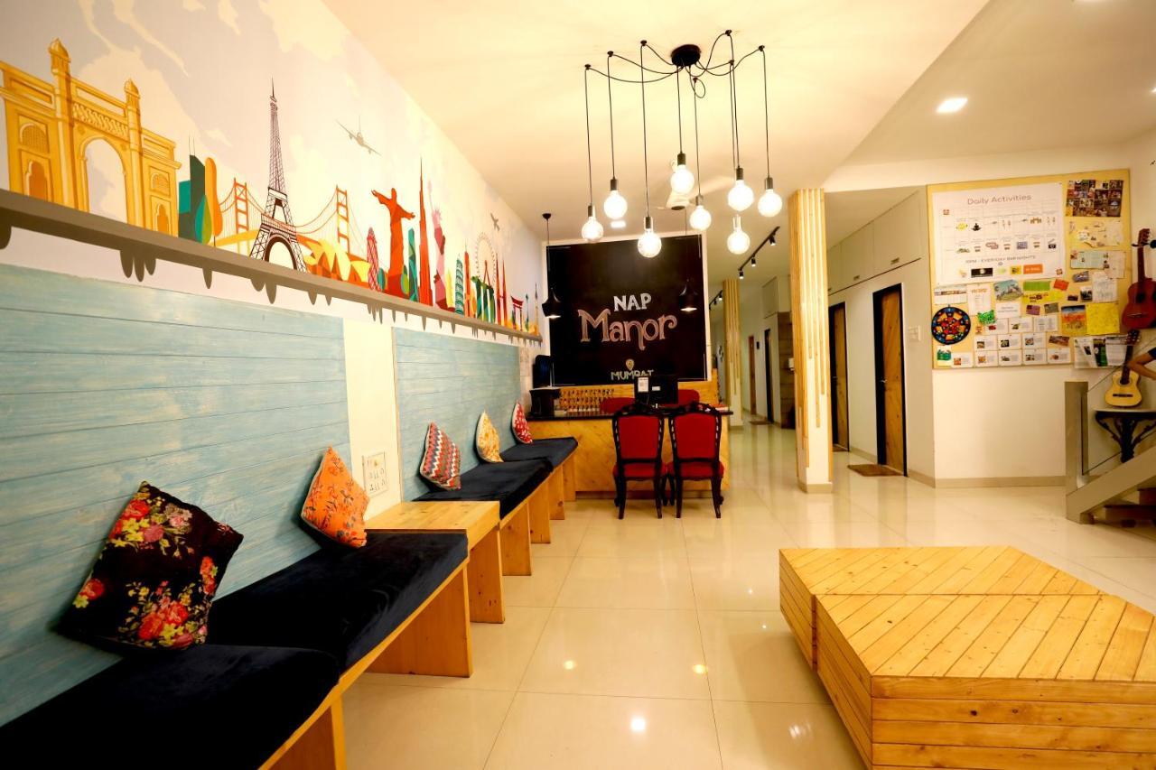 Nap Manor Hostels Mumbai Eksteriør bilde